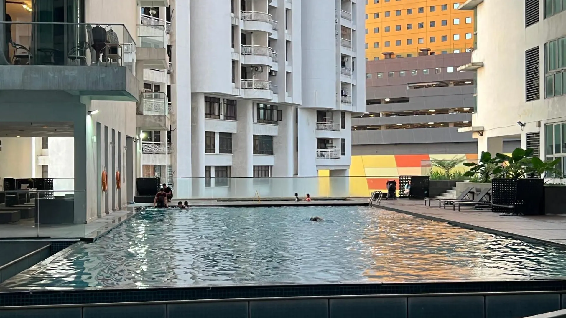 Empire Hostel Regalia Kuala Lumpur